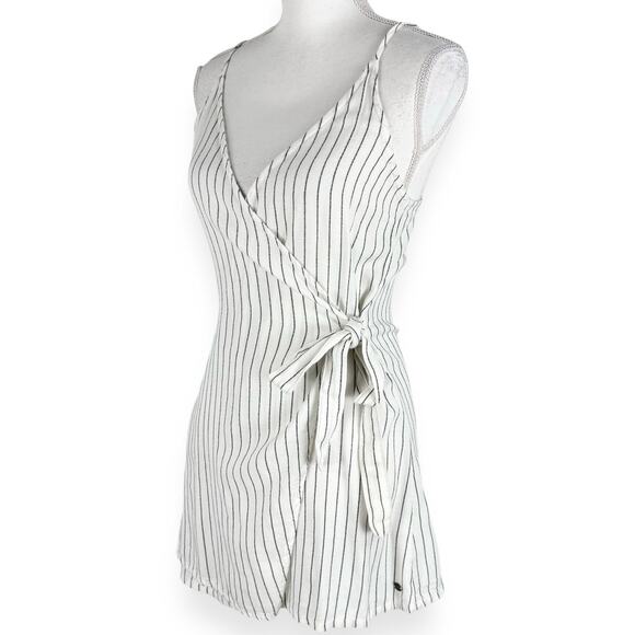 Roxy Women's Intense Sunrise Faux Wrap Romper Medium White Stripe - Picture 7 of 16